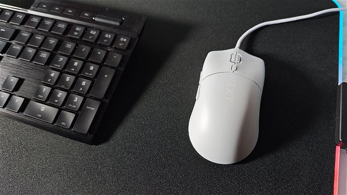 Nzxt Lift 2 Symm Gaming Mouse Review