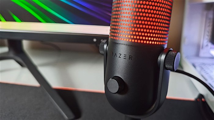 Razer Seiren V3 Chroma Microphone Review