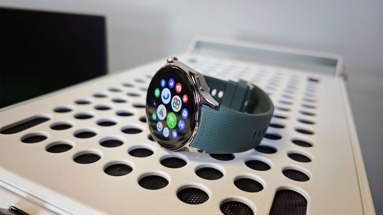 Oneplus Watch 2 Smartwatch Review