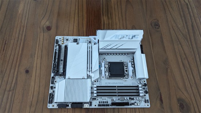 Gigabyte X670E Aorus Pro X Motherboard Review