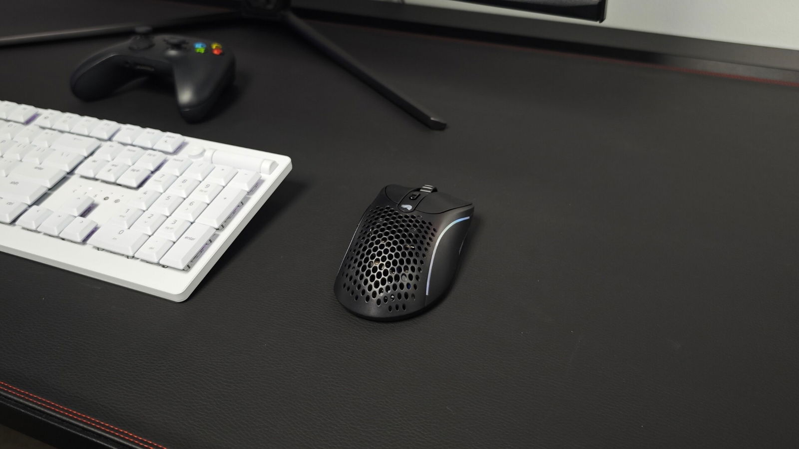 Glorious D2 Wireless Gaming Mouse Review