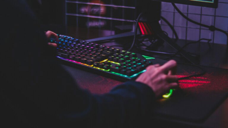 Bonuses, Discounts and Other Ways to Capitalize on an Online Gaming Journey