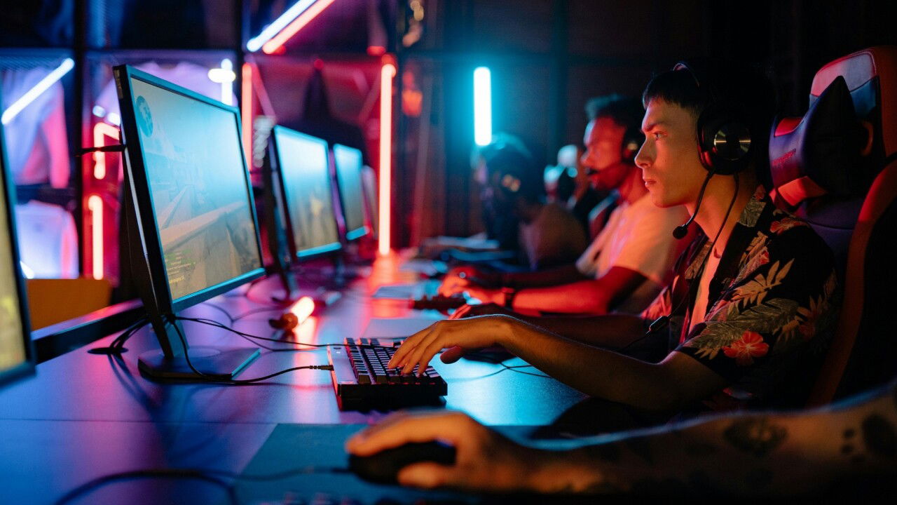 How Much Do Esports Players Make? Results & Statistics