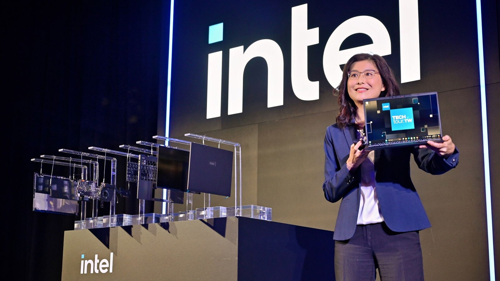 Intel Ai Pcs Aim To Change The Shape Of Indie Game Development Intel Ai Pcs Aim To Change The Shape Of Indie Game Development