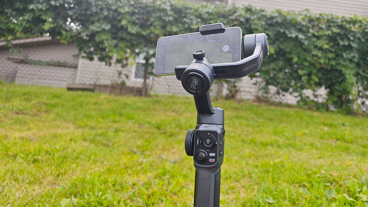 Zhiyun Smooth 5S Phone Gimbal Review Zhiyun Smooth 5S Phone Gimbal Review