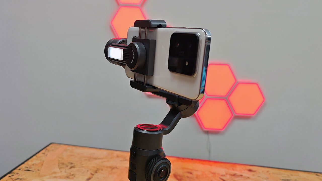 Zhiyun Smooth 5S Phone Gimbal Review Zhiyun Smooth 5S Phone Gimbal Review
