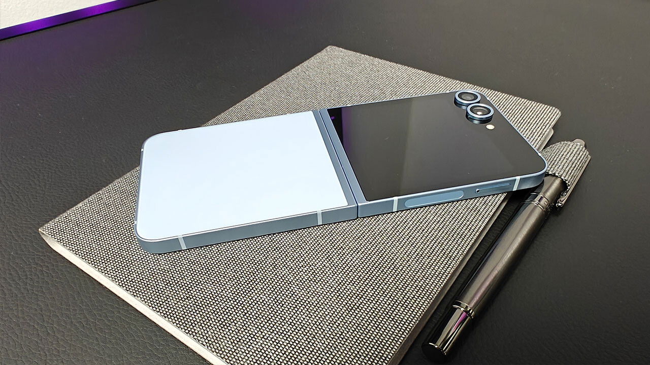 Samsung Galaxy Z Flip6 Smartphone Review Samsung Galaxy Z Flip 6 Review
