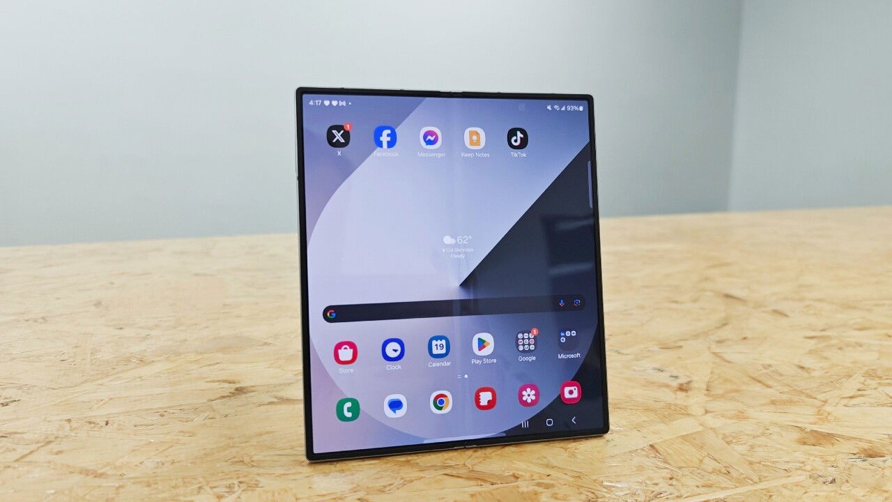 Samsung Galaxy Z Fold6 Smartphone Review
