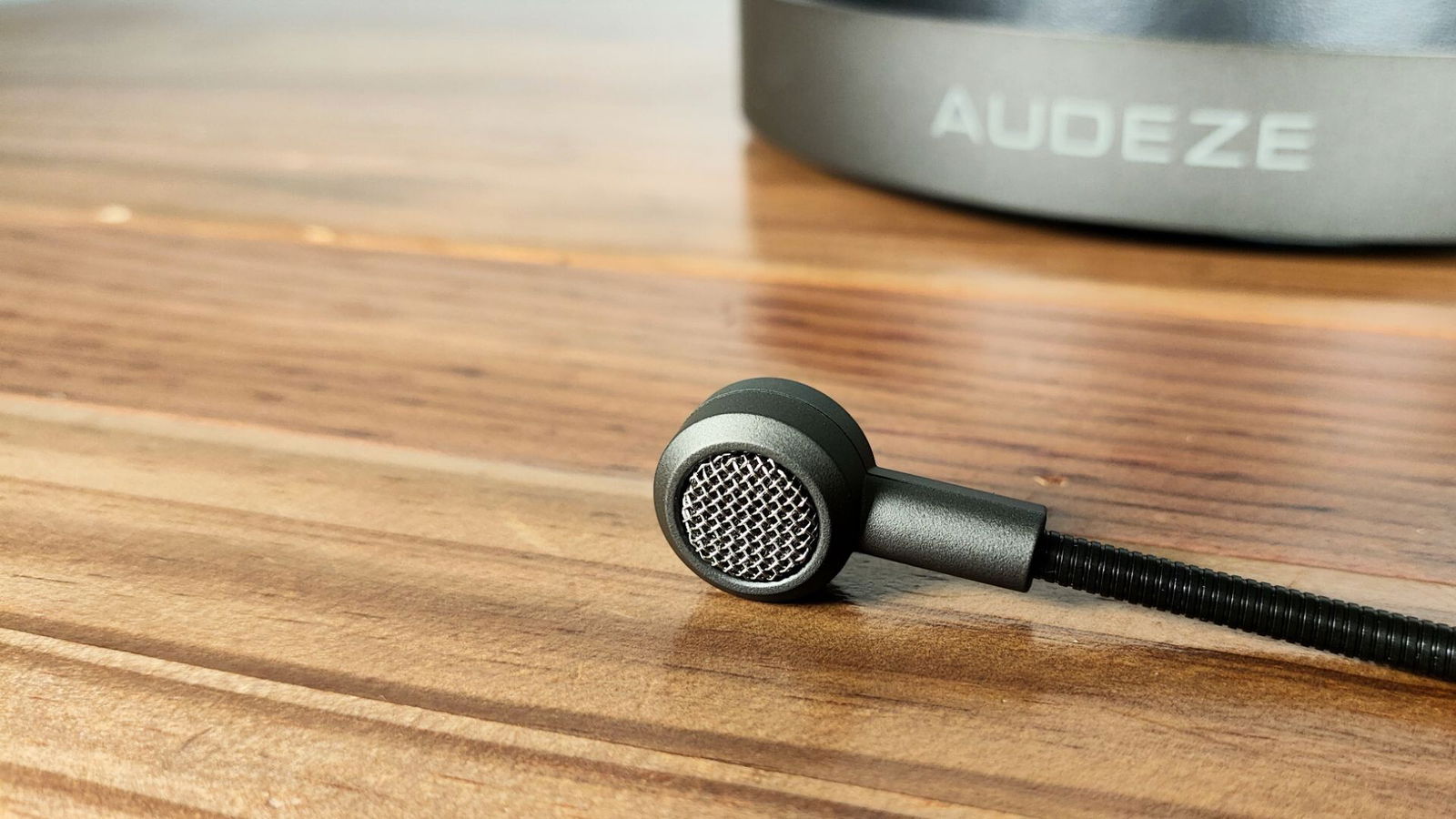 Audeze Maxwell Wireless Gaming Headset Review Audeze Maxwell Wireless Gaming Headset Review