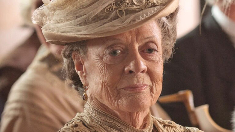 Maggie Smith, Oscar-Winning Star of Harry Potter and Downtown Abbey, Dies at 89