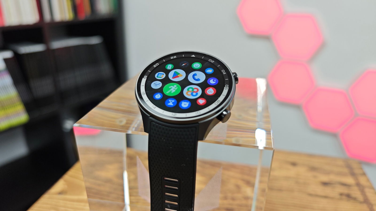 Oneplus Watch 2R Smartwatch Review