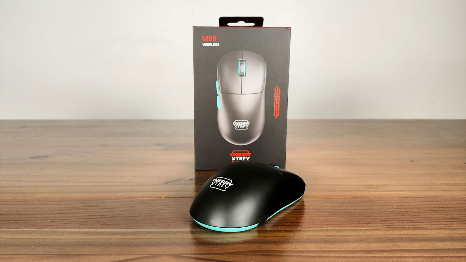Cherry Xtrfy M68 Wireless Gaming Mouse Review