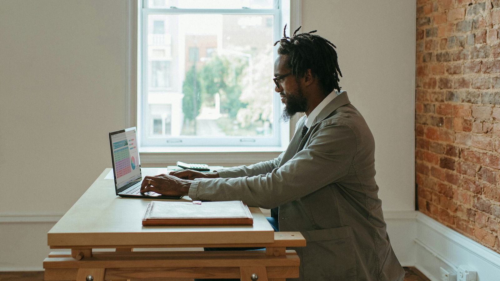 How To Thrive In The Remote Work Era: Jobs, Freelancing, And More Finding Your Place In The Remote Working Landscape