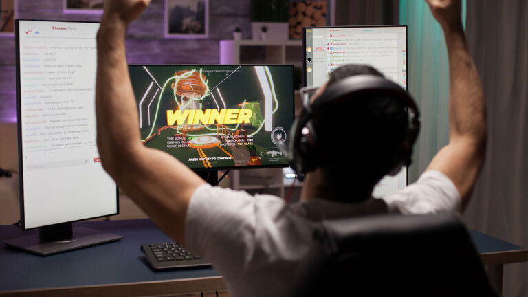 From Professionals to Amateurs: How Esports Tournaments Shape Online Gaming and Streaming