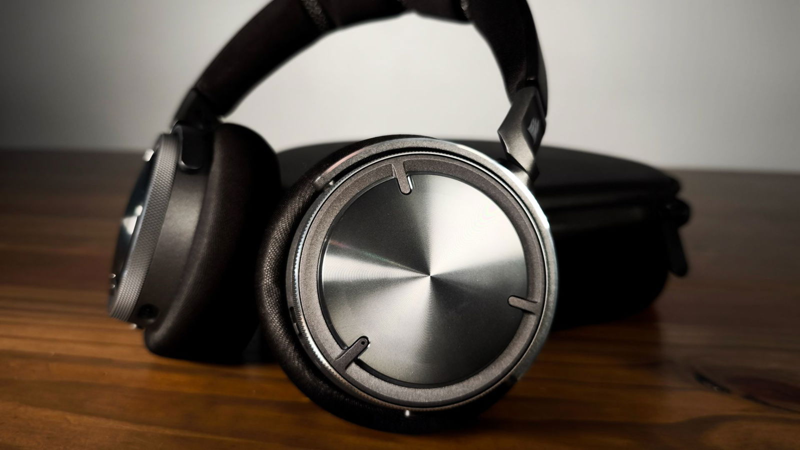 Corsair Virtuoso Max Gaming Headset Review