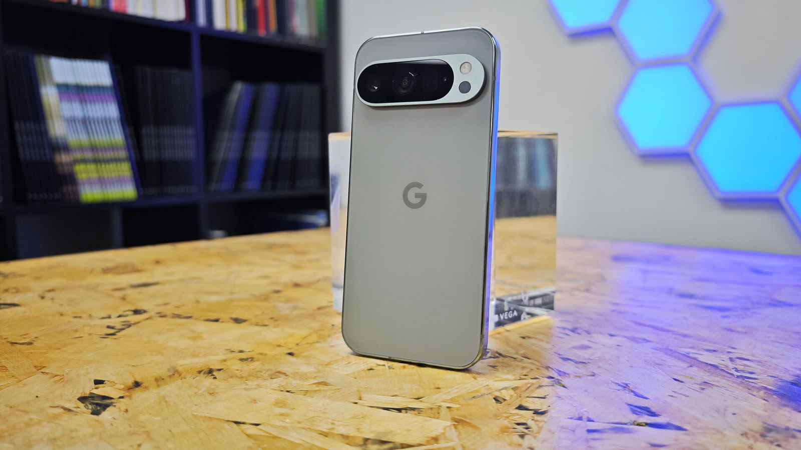 Google Pixel 9 Pro Smartphone Review