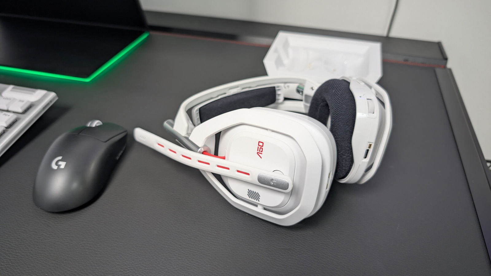 Logitech Astro A50 Gen 5 Gaming Headset Review Logitech Astro A50 Gen 5 Gaming Headset Review