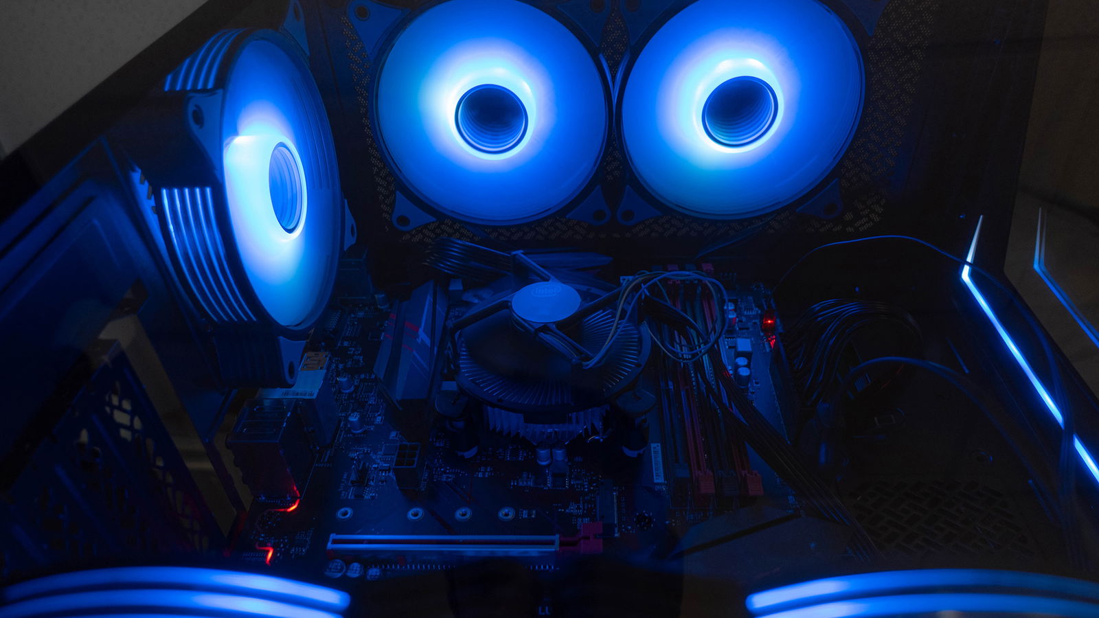 Gamemax Vista Coc Mid-Tower Pc Case Review