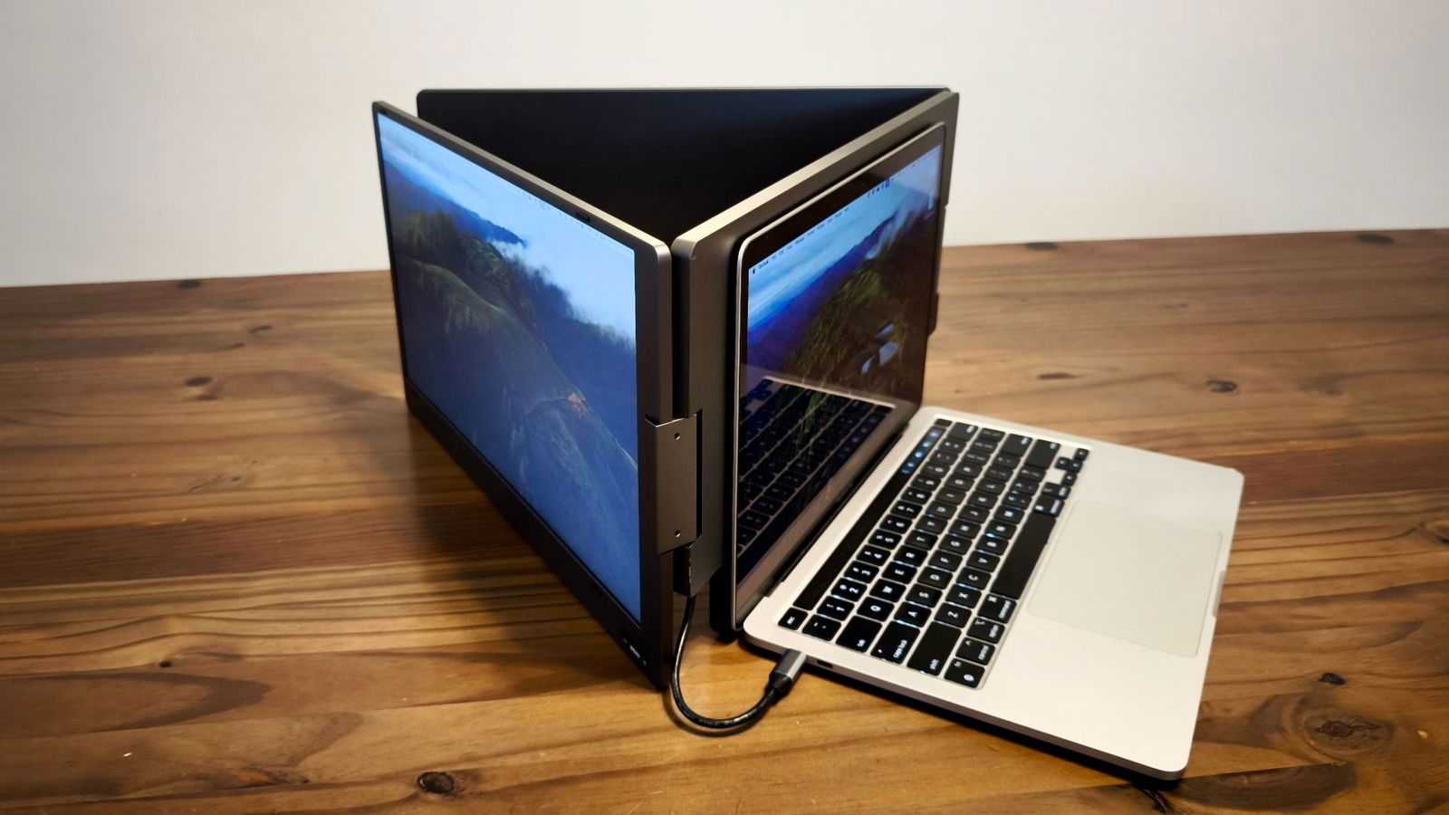 Kyy X90D Triple Portable Monitor Review