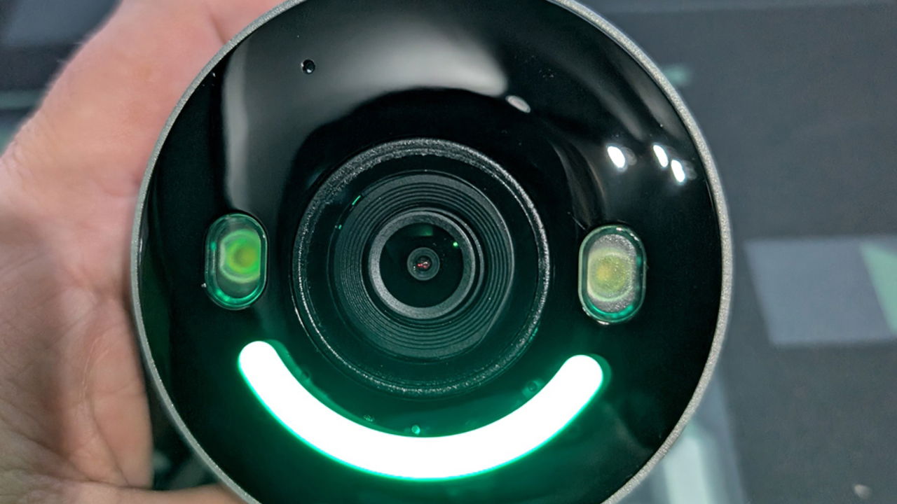 Lorex 4K Spotlight Wi-Fi 6 Security Camera With Smart Security Lighting Review