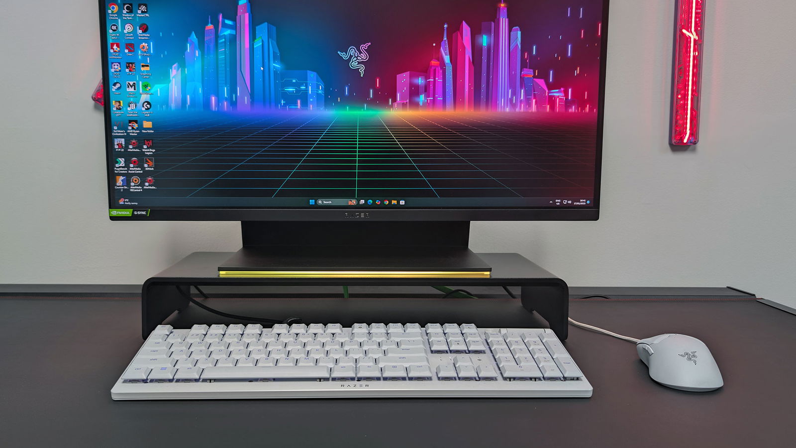 Razer Monitor Stand Chroma Review