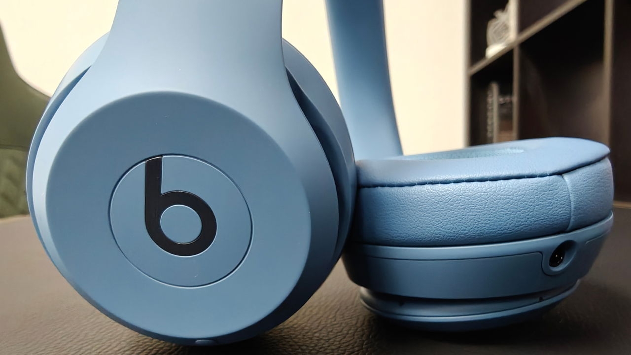 Beats Solo 4 Headphones Review