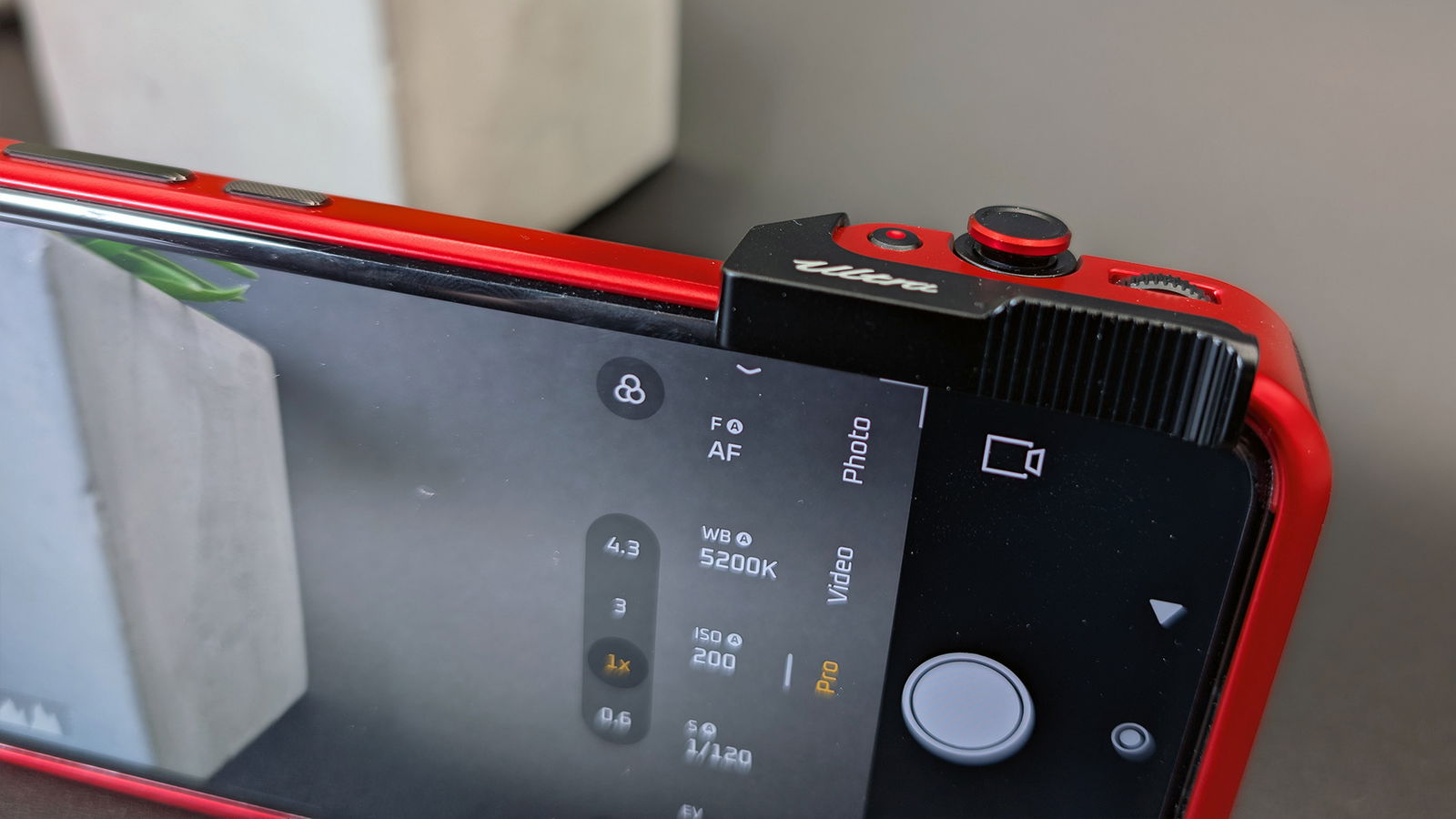 Xiaomi 15 Ultra Smartphone Review