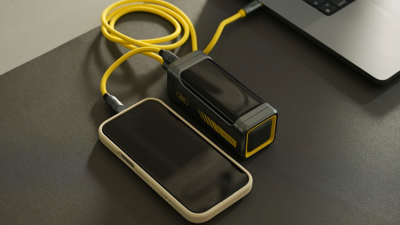 Aohi Announces The Starship Pro, A 10,000Mah Power Bank Outputting 210W Aohi Announce The Starship Pro, A 10,000Mah Power Bank Outputting 210W