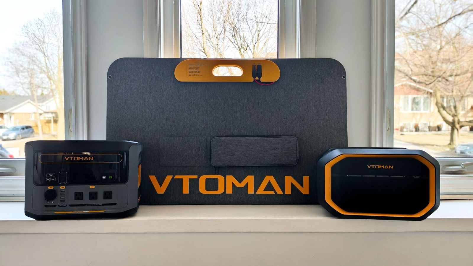 Vtoman Flashspeed 1000 Portable Power Station Bundle Review