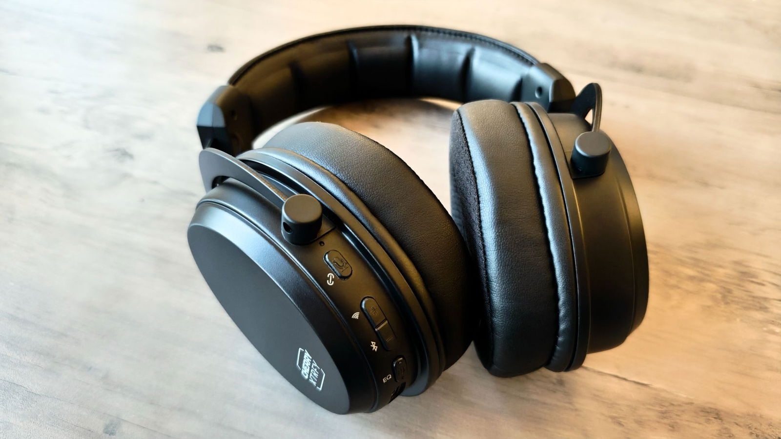 CHERRY XTRFY H3 ワイヤレスゲーミングヘッドフォン CHERRY XTRFY H3 ワイヤレスゲーミングヘッドフォン CHERRY