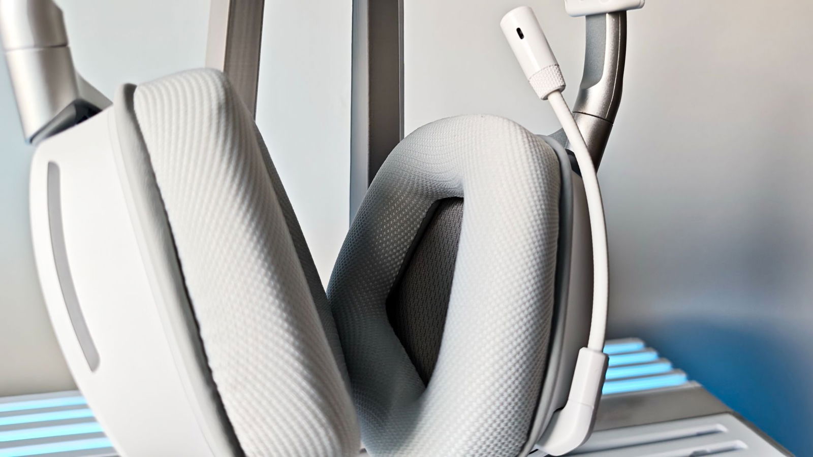 Corsair Void Wireless V2 Headset Review