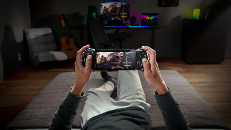 Stream Your Own Games to Mobile with Razer’s New PC Remote Play