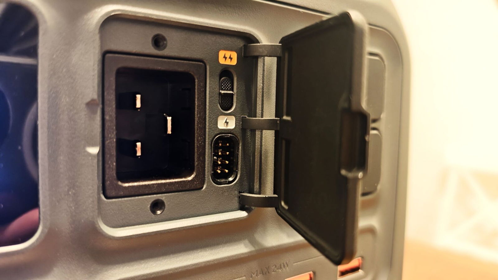 Dji Power 2000 Portable Power Station Review Dji Power 2000 Portable Power Station Review