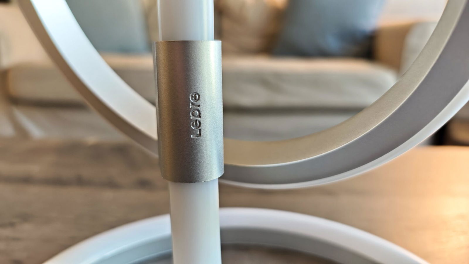 Lepro Tb2 Smart Led Table Light Review Lepro Tb2 Smart Led Table Light Review