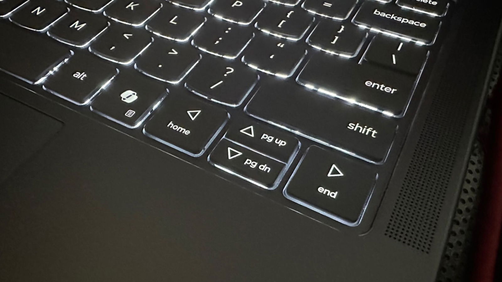 Lenovo Slim 7I Aura Edition Laptop Review Lenovo Slim 7I Aura Edition Laptop Review