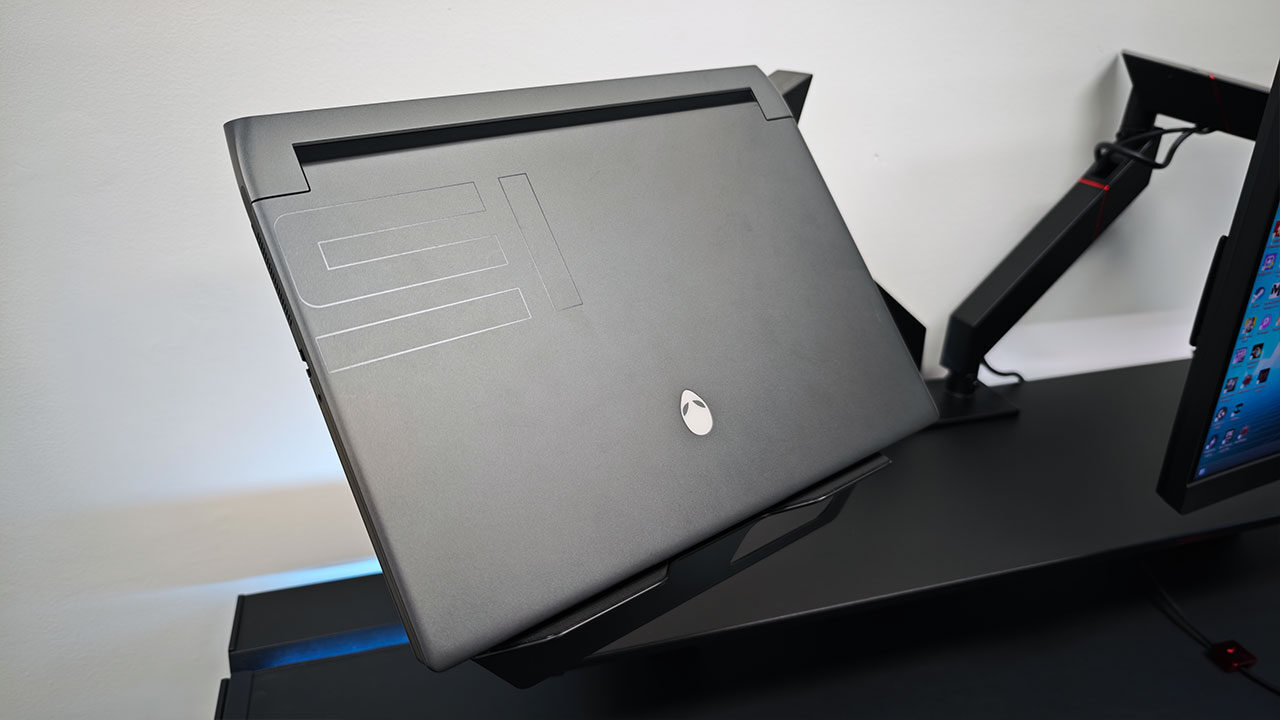 Secretlab Magnus Desk: Essential Add-Ons For A Cleaner, Smarter Workspace Secretlab’s Magnus Desk Ecosystem: 5 Essential Add-Ons For A Cleaner, Smarter Workspace