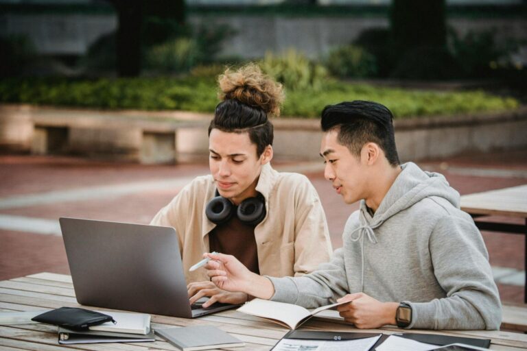 How Students Use Gadgets to Boost Productivity