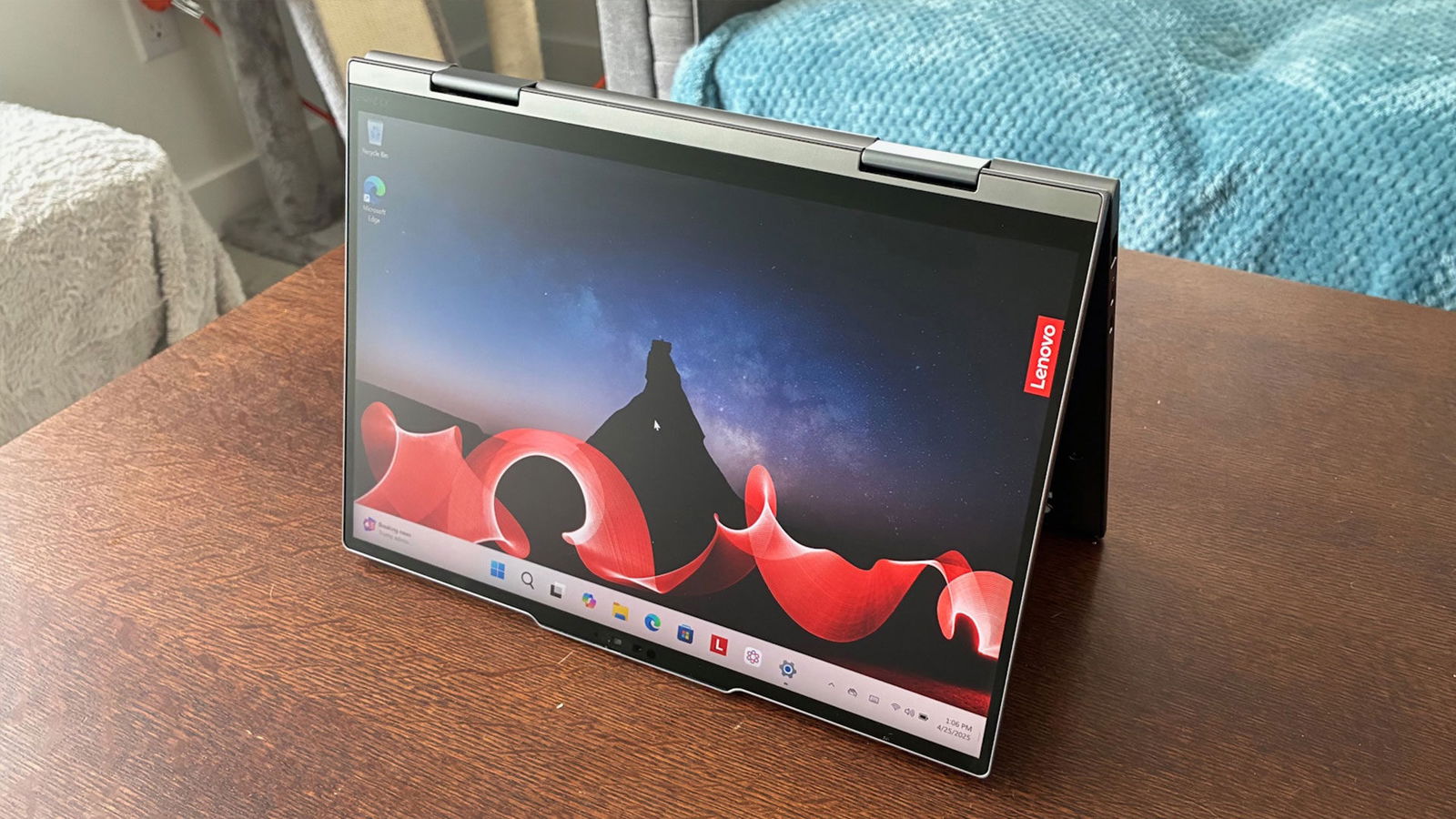 Lenovo Thinkpad X1 2-In-1 Aura Edition Laptop Review Lenovo Thinkpad X1 2-In-1 Aura Edition Laptop Review
