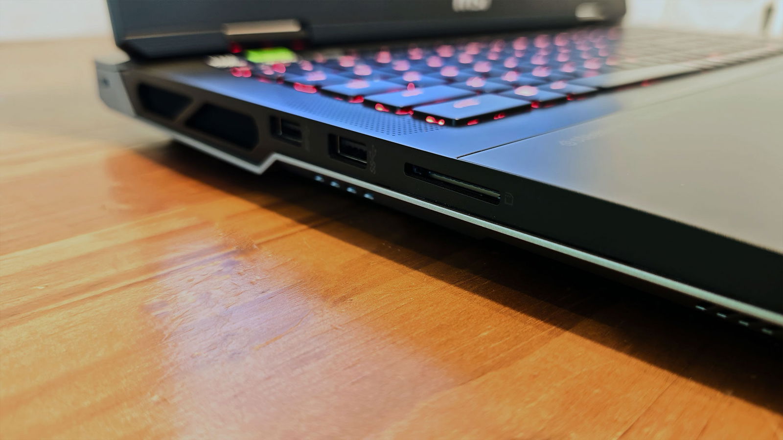 Msi Titan 18 Hx Ai A2Xw Gaming Laptop Review