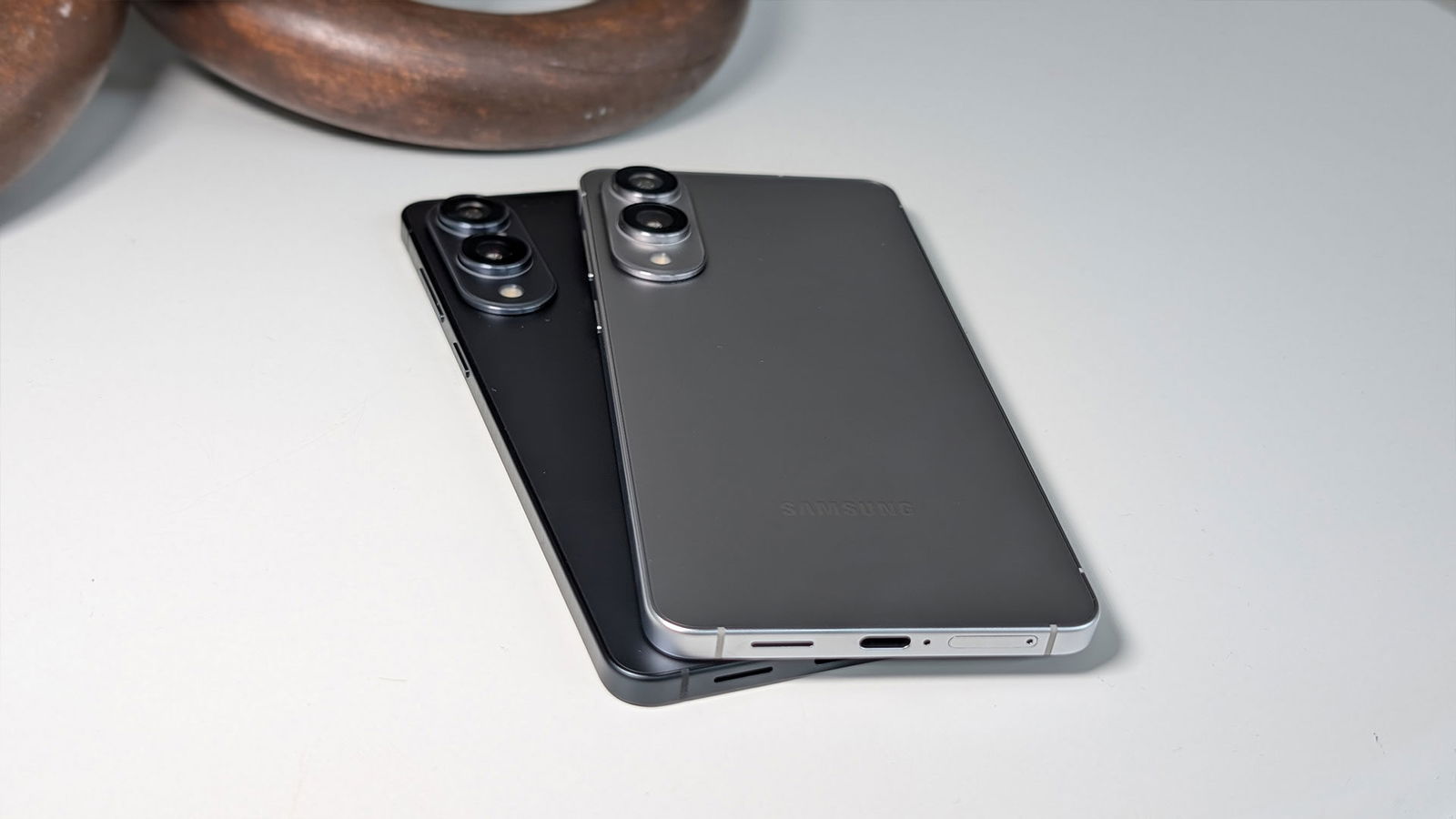 Samsung Galaxy S25 Edge Smartphone Review