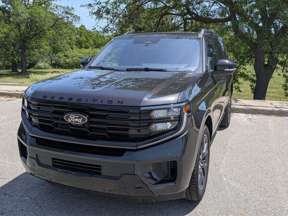 2025 Ford Expedition Platinum Edition Review