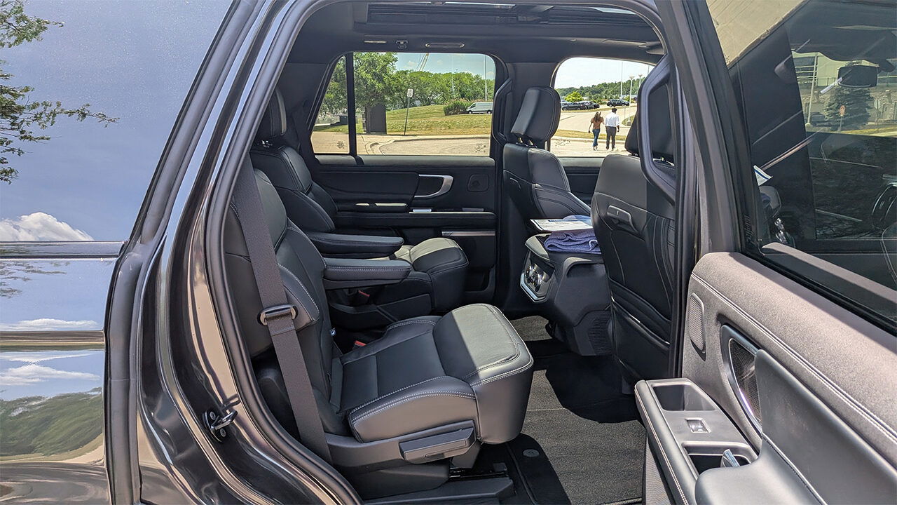2025 Ford Expedition Platinum Edition Review