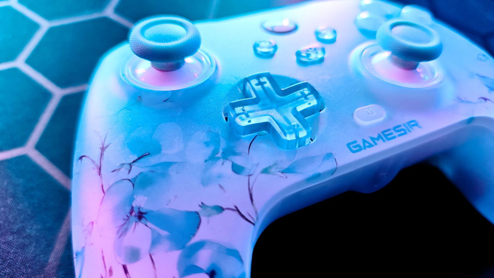 Gamesir T7 Pro Floral Xbox Controller Review Gamesir T7 Pro Floral Xbox Controller Review
