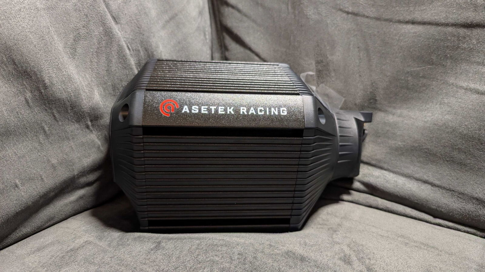 Asetek Initium Racing Bundle Review Asetek Initium Racing Bundle Review