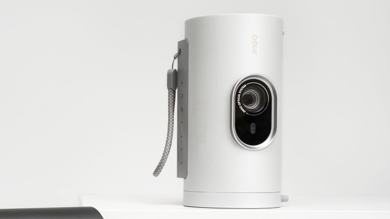 Back-To-School Reinvented With The Jmgo Picoplay Projector Back-To-School Reinvented With The Jmgb Picoplay Projector