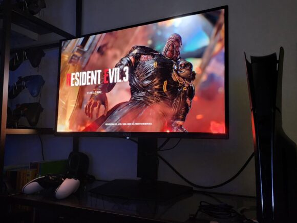 MSI MPG 272URX QD-OLED Gaming Monitor Review