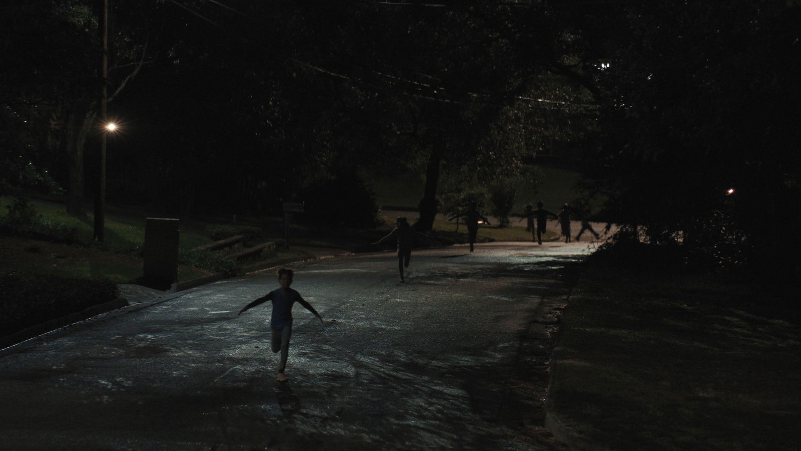  Zach Cregger and Alden Ehrenreich on Weapons’ Unlikely Inspiration