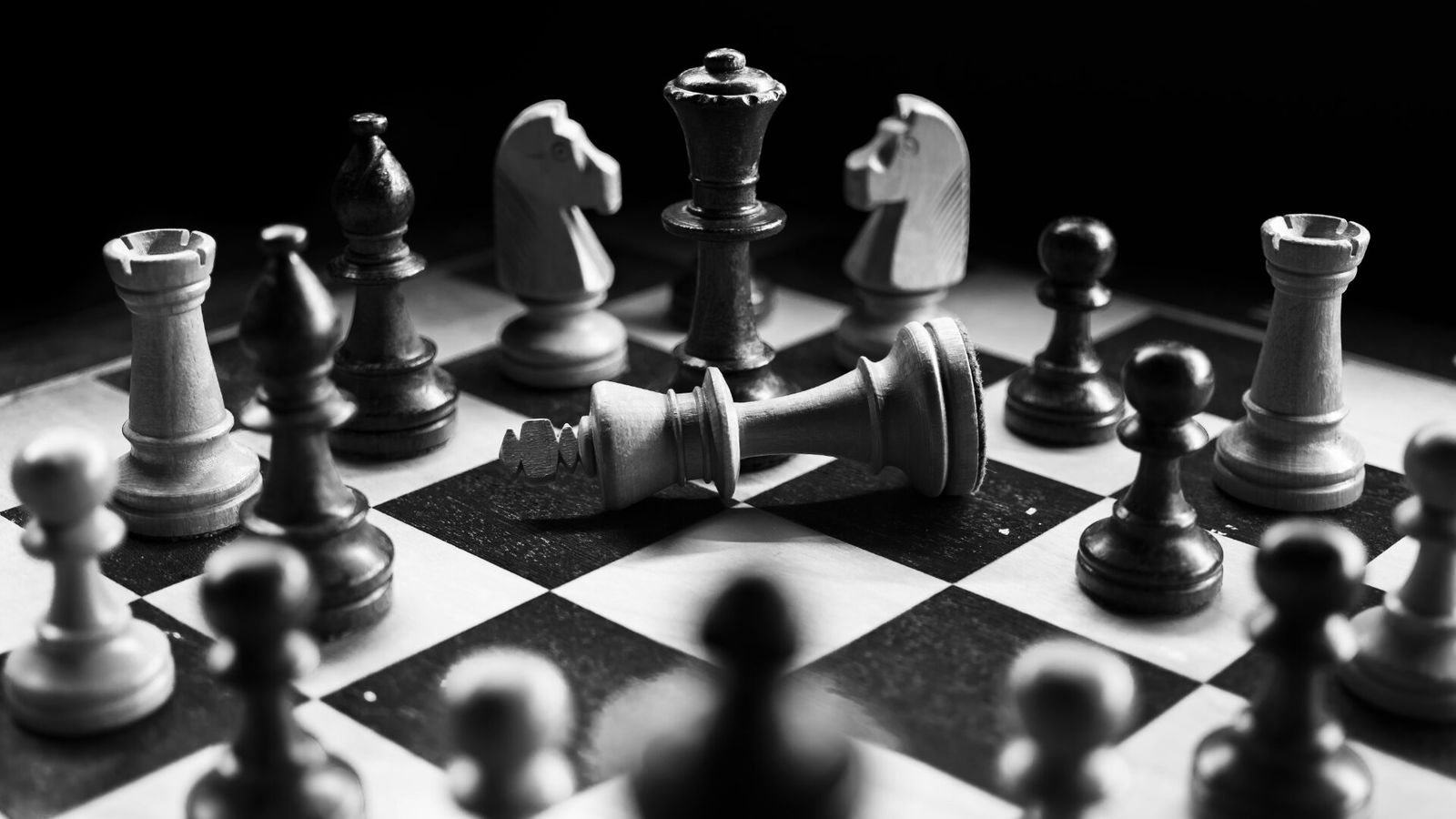 How Timeless Board Games Influence Modern Online Hits