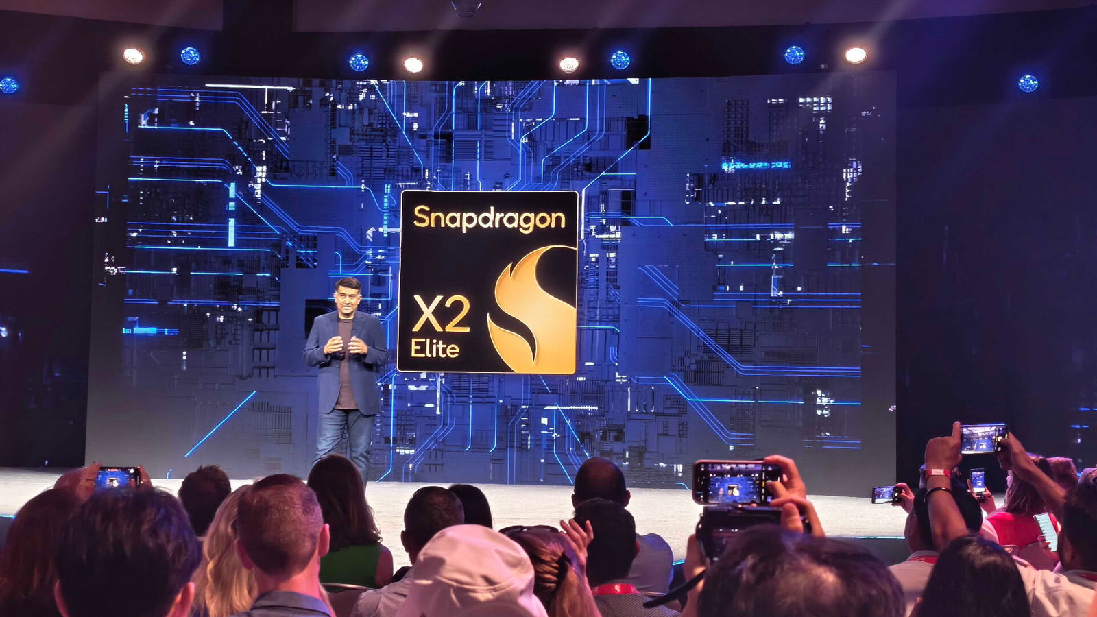 Qualcomm Shows Off Snapdragon X2 Elite and X2 Elite Extreme