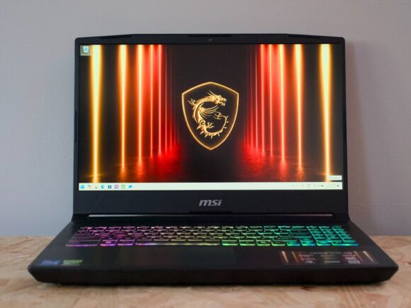 MSI Katana 15 HX (B14WFK) Gaming Laptop Review